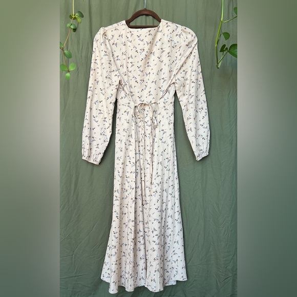Oak + Fort Cream/Tan Floral Dress - Small - Picture 2 of 4